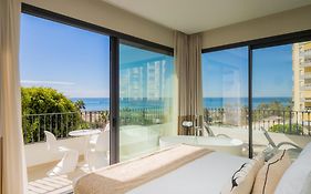 Comfy Studios Hotel